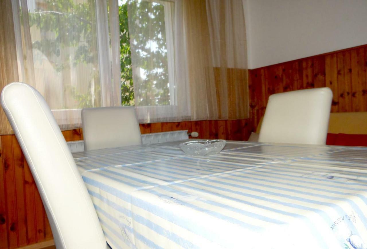 Petar Apartamento Krk Town Exterior foto